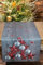 KAMACA Tischläufer RED Stars 40x140 cm hochwertiges Druck-Motiv mit weihnachtlichen Motiven mit Lotus Effekt FLECKSCHUTZ EIN Schmuckstück zu Winter Weihnachten (Red Stars)