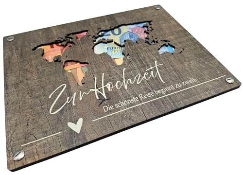 Geldgeschenk Hochzeit – Holzdekor Weltkarte 18x24 cm – rustikale Geldgeschenkbox zur Hochzeit mit Gravur „Die schönste Reise beginnt zu zweit“ – personalisierbar & verschraubbar
