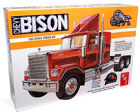AMT Chevrolet Bison Conventional Tractor 1:25 Scale Model Kit