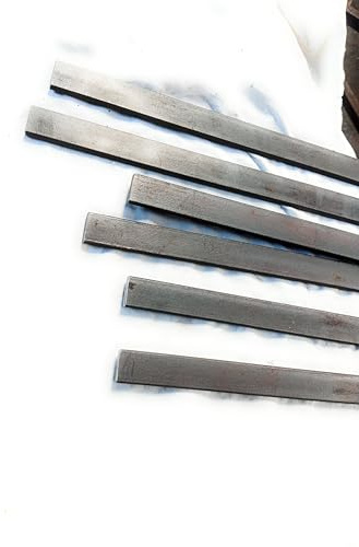 Pack de 6 unidades de Pletina hierro 30x6 mm. 6 unidades Pletina hierro 30X6 mm. 1 metro longitud. 6 Pletinas acero 1000 x 30 x 6 mm.