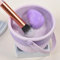 VILMA STORE- Limpiador Brochas Maquillaje 3 en 1 en color malva – Limpiador de Brochas con Alfombrilla de Silicona, Secado Rápido y Soporte, Ideal para Limpiar Brochas de Maquillaje