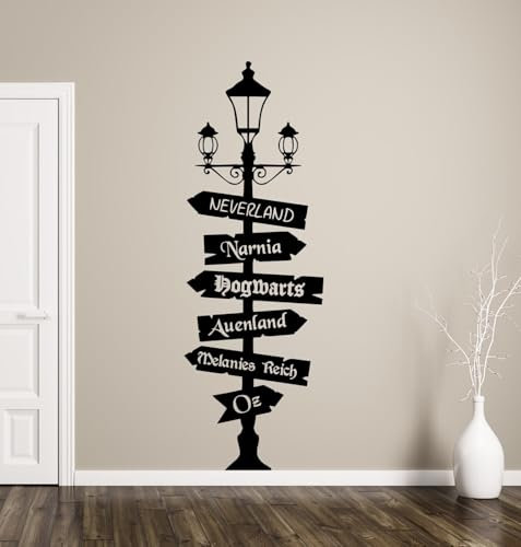 tjapalo® tk48 Wandtattoo Wegweiser Fantasy mit Wunschtext -ein Schild selbst gestalten- Fandom Hogwarts Oz Wonderland Wandaufkleber Wohnzimmer, Größe: H130xB44cm (groß), Farbe: schwarz