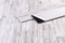 PVC Bodenbelag Vinylboden Selbstklebend KIEFER BARCELONA - 15,24 x 91,44 cm (16Stk./2,23 m²) - Selbstklebende Vinylplanken, Laminat Dielen – Gewaschen, Rutschfest, Wasserfest