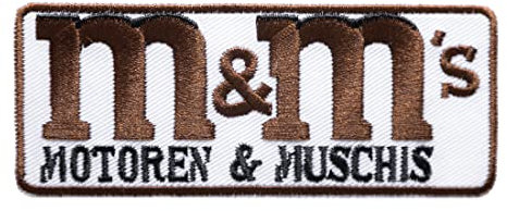 Catch the Patch Biker Zitat Spruch M&MṀS Motoren & Muschis - (Größe: 10 x 4 cm) – Stickpatch – Ideal für Kutte, Rockerjacke, Jeansweste, Kleidung & Accessoires – Robuster Patch für Erwachsene