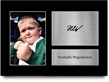 HWC Trading A4 Hasbulla Magomedov Geschenke Gedrucktes Signiertes Autogramm Foto für Anhänger and Fans
