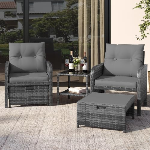 Amopatio 5-teiliges Polyrattan Gartenmöbel Set, Rattan Lounge Set mit 2 Hockern und Glastisch, Wetterfestes Garten Sofa Set mit Sitzkissen für Garten, Terrasse, Balkon, Grau