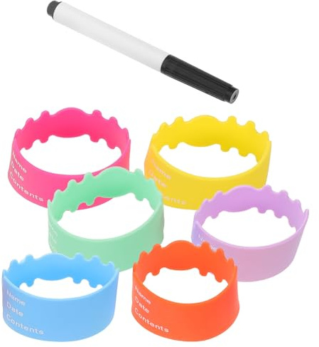 Silikon Etikettenhüllen für Babyflaschen 1 Satz mit Stift | Beschreibbare Oberfläche, Schutzfunktion, Farbliche Zuordnung für Alltag und Kita, Passend für Viele Größen