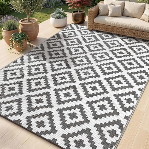 Treeboy Large Outdoor Rug,Waterproof Outdoor Rugs Anti-slip Carpet, Garden Rugs Water proof UV Resistant Garden Mat for Patio, Easy Cleaning Patio Mat for Camping, Deck, Beach, Picnic -240 x 300cm