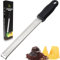 Hi Nature™ Râpe Zesteur Acier Inoxydable - Râpe à Fromage, Citron, Gingembre, Ail - Manche Ergonomique - Lame Ultra Tranchante - Lavable au Lave-Vaisselle - Noir