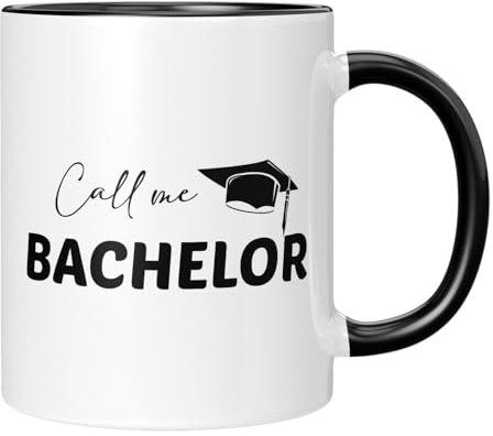 TassenTicker - CALL ME A BACHELOR - GESCHENK ZUM BACHELOR - GESCHENKIDEE - PRÜFUNG BESTANDEN - ABSCHLUSS - LUSTIGER SPRUCH - KAFFEETASSE - SCHWARZ