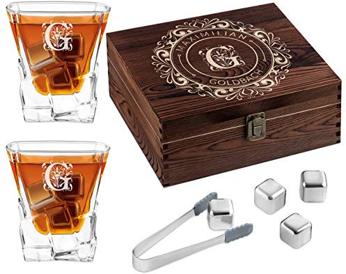 Maverton Whisky Steine Set - in Holzbox mit Gravur - 8 Eiswürfel & 2 Whisky Gläser, Zange, Samtbeutel - wiederverwendbar - personalisierte Geschenke - Geschenke für Männer - Buchstabe