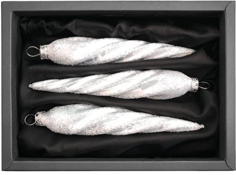 “Twisted Frost” – gedrehte Zapfen | Christbaumschmuck weiß geglittert
