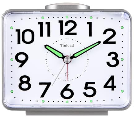 Tinload Analog Seniorenwecker mit Nachtlicht, 4 Zoll großes Zifferblatt, Tischuhr mit Schlummerfunktion, laut, ansteigendem 3-stufigem Glockenton, Batteriebetrieben (Silber-C)