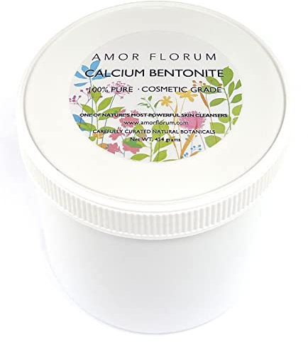 100% Naturale ARGILLA DI CALCIO BENTONITE - GRADO COSMETICO - 454 di AMOR FLORUM. Argilla in Polvere. Superfina <100 micron, PH6, Alta Purezza. Esfolia, Disintossica, Pulisce Tutti Tipi di Pelle.