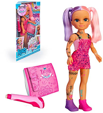 Nancy - Cada día un Tattoo, muñeca con Tatuajes de Pegatina Impermeables temporales para Jugar con Ella y decorarla, hasta 365 tatus Tipo calcomanía Diferentes, para niños y niñas, Famosa (700017335)