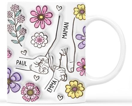 Cadeau Plus Mug Personnalisé Prénom - Mamie Tenant Les Mains - Fete Des Grands Meres Tasse (Modell #6)