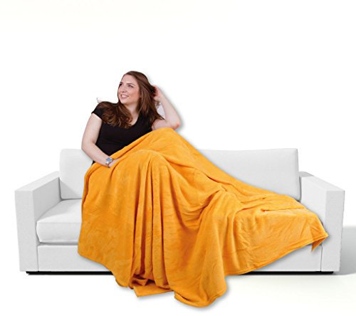 Bestgoodies Kuscheldecke 150x200cm in Orange, supersofte Tagesdecke in vielen Varianten erhältlich