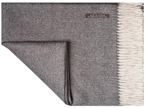 Apikuna® Alpaka Wolldecke aus 100% feinster Baby Alpaka Wolle - 180 x 130 cm in Herringbone Grau - kuschelig weiche & warme Decke - Sofadecke Alpakadecke Kuscheldecke Alpaka Decke Baby Alpaka Decke