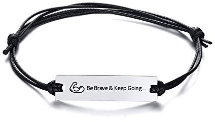 Inspirierende Armband Be Brave & Keep Going, Verstellbare Manschette für Unisex,Familie Geschenke Paar Liebe Zitat Armreifen Mantra Schmuck für Weihnachten Jubiläum Geburtstag,Silber