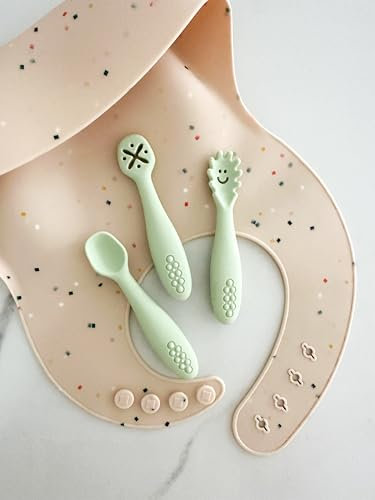 leyla&e Baby Esslernlöffel (3er Set) für eigenständiges Essen | BPA-frei & LFGB-zertifiziert | Spülmaschinenfester Silikonlöffel | Lernlöffel geeignet für BLW (Pastell Grün/Seafoam Green)