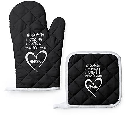 Set da Cucina Guanto e Presina Personalizzati In Questa Cucina tutto è Condito con Amore Colorati Idea Regalo Festa della Mamma del Papà Dei Nonni Speciale Compleanno Natale Cuochi Chef Famiglia