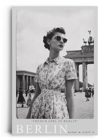 Paul Sinus Leinwandbild 60x90cm Berlin – Nostalgie, Vintage, 50er Jahre, Mode, Brandenburger Tor, Deutschland, Schwarz-Weiß, Retro, Ästhetik