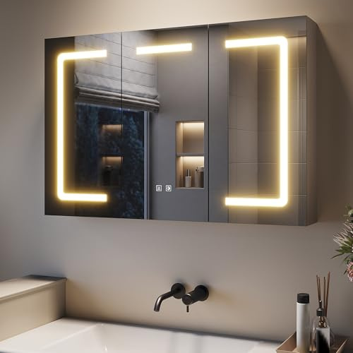 SONNI LED Spiegelschrank 90x60cm 3-türen Vollständig Montiert Kaffeebraun | Steckdose, Anti-Beschlag & dimmbares Licht. 15mm robustes MDF-Holzschrank. Auspacken & ideal für die Altbausanierung