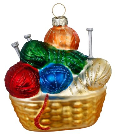 Holly & Jolly - Weihnachtskugel Wollkorb, ca. 7,5 cm | Christbaumkugel aus Glas, handbemalt, Weihnachtsbaumschmuck in Rot, Grün und Blau, beglittert, Weihnachtsdeko für Innen