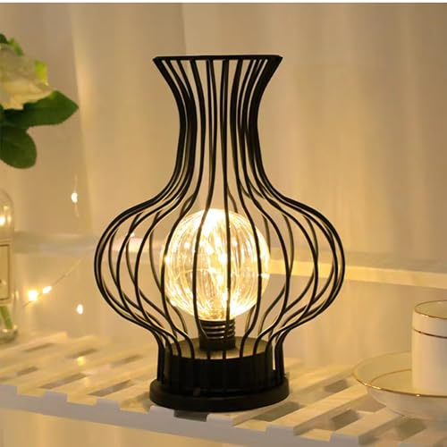 LuminKing Weinkaraffe geformte LED Lampe - Dekorative Innenabendlampe mit Metallstangen für Küche und Wohnzimmer, Futuristisch gestaltete Glühbirne, Ambiente Licht mit Reflexionen auf Boden und Wänden