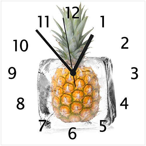 Wallario Design-Wanduhr Ananas in Eiswürfel - Eiskaltes Obst aus Glas, Motiv-Uhr Größe 30 x 30 cm, Schwarze Zeiger