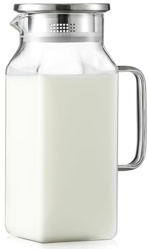 Square Glass Jug with Lid and Pourer, Breast Milk Jug with Handle for Refrigerator, Borosilicate Glass Carafe for Hot and Cold Drinks, Small Jug for Iced Tea, Coffee, Water Container