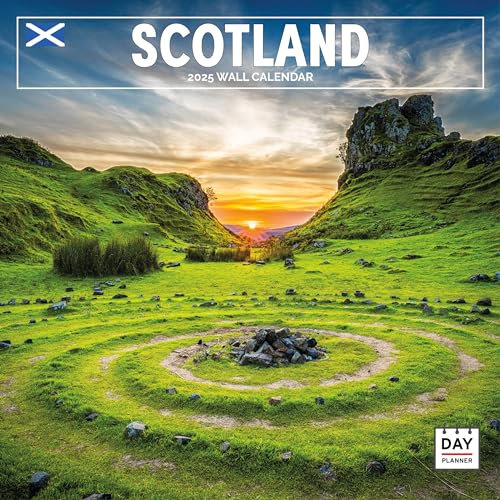 Dayplanner Publishing Schottland Kalender 2026, großer quadratischer Wandkalender mit Organisationsaufklebern, 16 Monate, Schottland Geschenk Reisekalender