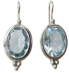 Ovale Topas-Ohrringe hell-blau facettiert leuchtend Hänger Haken verschließbar Silber Handarbeit Unikat aus Italien elegant Geschenk klassisch