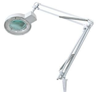 Vergrößerungslampe, 8 Dioptrien, 22 W, Messing