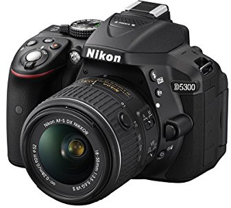 Nikon D5300 AF-S DX NIKKOR 18-55 VR [Versione EU]