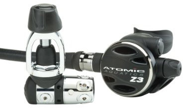 Atomic Aquatics Z3 Yoke-UNSEALED, Schwarz