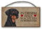 Tierwarnschild IN DIESEM Haus WACHT EIN Dobermann - Holzschild MDF 25x12,5 cm 22 HUNDESCHILD