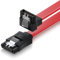 deleyCON 50cm Cavo SATA III Cavo Dati S-ATA 3 Cavo di Collegamento per SSD HDD con Clip in Metallo 6 Gb/s 1x Dritto 1x Connettore a 90° L - Rosso
