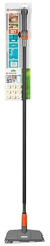 Kit brosse de nettoyage pour terrasses de Gardena : kit de nettoyage pour terrasse et jardin, avec brosse confort Cleansystem (5586-20)