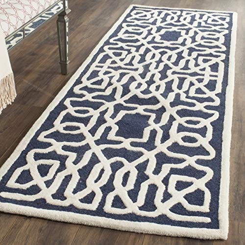 SAFAVIEH Cambridge Collection Runner Rug - 2'6 x 8', Navy & Ivory, Handmade Moroccan Wool, Ideal for High Traffic Areas in Living Room, Bedroom (CAM570M)