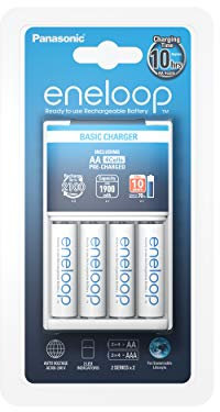 Panasonic eneloop, caricatore base, per 2/4 pile NiMH AA/AAA, comprese 4 pile eneloop AA stilo, min. 1900 mAh, 2100 cicli di carica