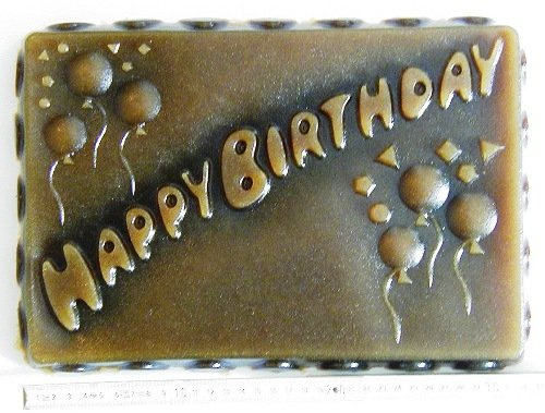 Geburtstags Torte aus Fruchtgummi 2,8 kg Farbe BRAUN