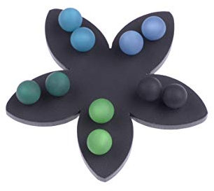 5 Paar Polaris Ohrstecker 8mm Größe in harmonischen Farbvarianten auf einer schwarzer Blume von Adi-Modeschmuck in Berlin