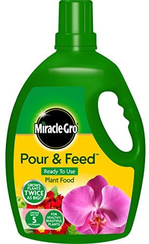 Miracle-Gro Pour & Feed 3 Litres Liquid Plant Food