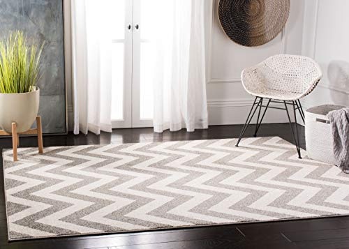SAFAVIEH Amherst Collection Area Rug - 5'3 x 8', Dark Grey & Beige, Chevron Design, Non-Shedding & Easy Care, Ideal for High Traffic Areas in Living Room, Bedroom (AMT419R)