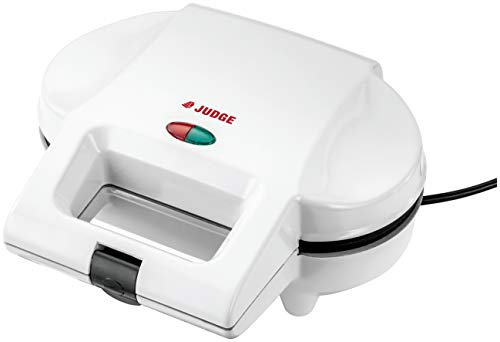 Judge Double Pie Maker with Pastry Cutter and Non-Stick Plates for 2 Deep Pies, Gift Boxed, Compact Size 24cm x 27cm x 12cm 1000W