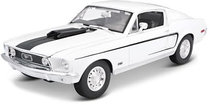 Maisto Ford Mustang GT Cobra Jet: Modellauto mit Federung, Maßstab 1:18, Türen und Motorhaube beweglich, Fertigmodell, lenkbar, 24 cm, hellblau (531167)