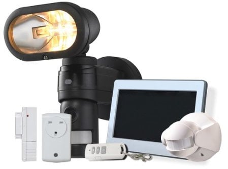 NEW WIRELESS BURGLAR ALARM SYSTEM 7 TOUCHSCREEN KEYPAD CONTROL PANEL 1X PIR, REMOTE CONTROL, DOOR CONTACT, PLUG THROUGH CHIME & SECURITY LIGHT CAMERA FOR FARMS, CARAVAN PARKS, SITES, FIELDS, OPEN PROPERTY