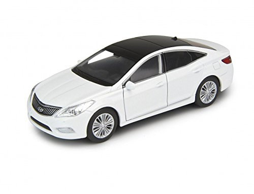 Welly DieCast Metall Miniaturmodell Modellauto 1:36-39 Hyundai GrandDHr weiß nDH und Box