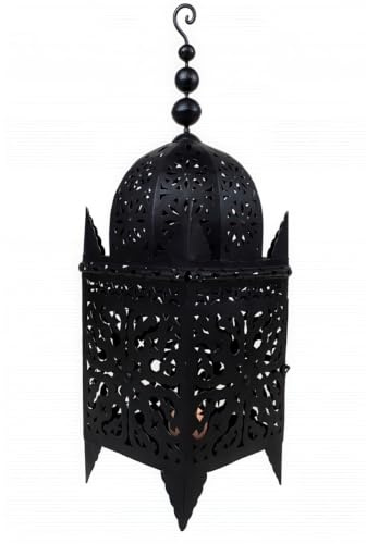 Laterne Frane im Orient-Design, aus Eisen gefertigt, in Schwarz 100 cm | Frane aus Eisen macht die Durchbrüche bei Kerzenlicht besonders sichtbar und verdankt die rostfarbene Patina einem Säurebad.